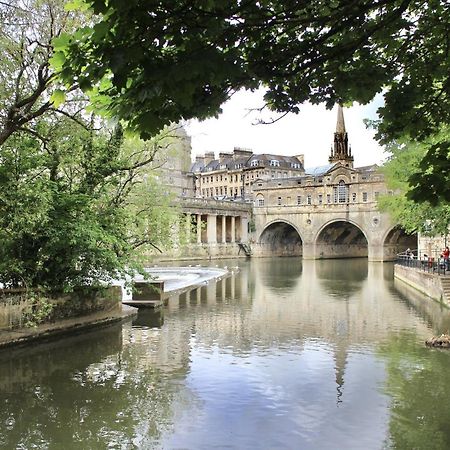 2 Bedroom Apartment In Bath City Centre With Garden & Free Parking Eksteriør bilde