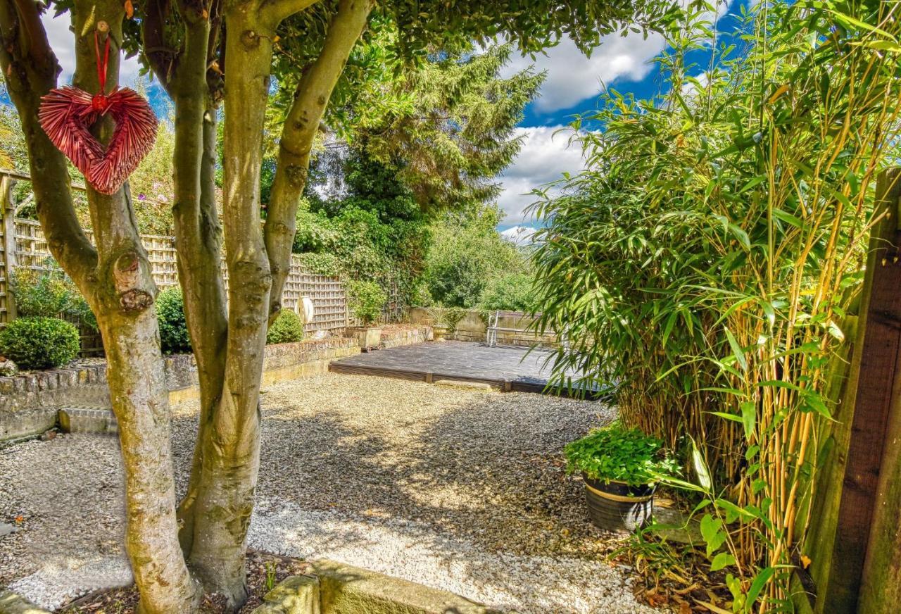 2 Bedroom Apartment In Bath City Centre With Garden & Free Parking Eksteriør bilde