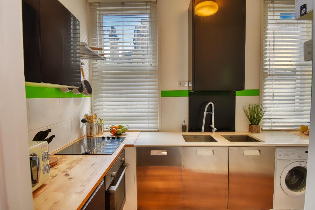 2 Bedroom Apartment In Bath City Centre With Garden & Free Parking Eksteriør bilde